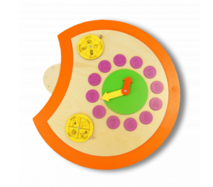 Настенный игровой модуль в виде части гусеницы-времени - fgospostavki.ru - Воронеж